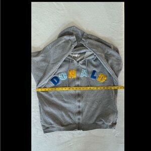 Vintage 90’s Donald Duck embroidered gray zip up hoodie size M